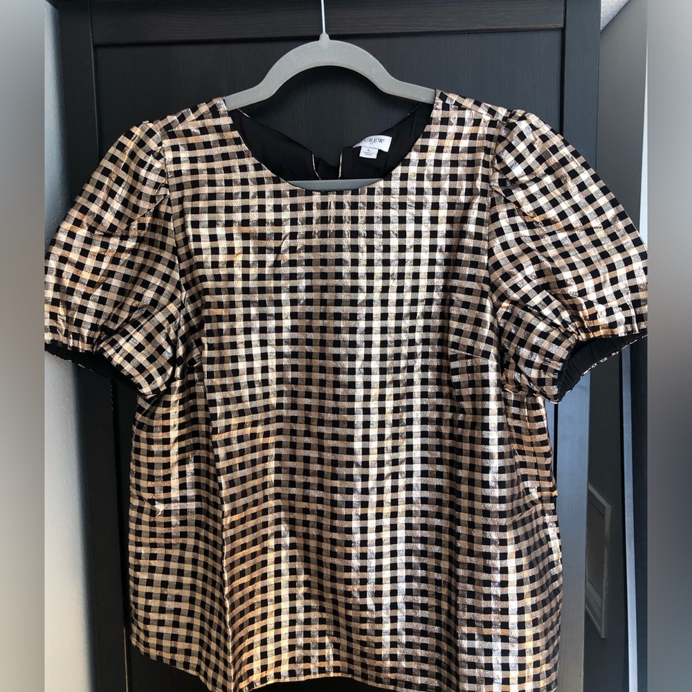 Festive Black & Gold JCrew Top.  Perfect for a New Year’s Eve!
